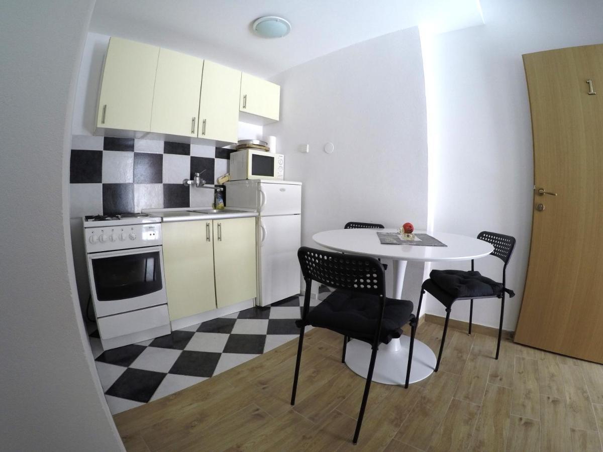 Peach Apartment'S Repic Бибинє Екстер'єр фото